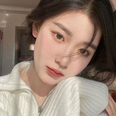 小资女孩向前冲
